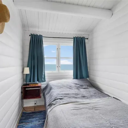 First Row House With Stunning Sea Views