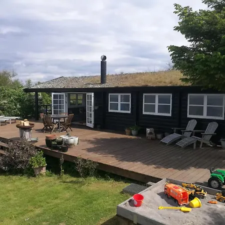 Сasa de vacaciones First Row House With Stunning Sea Views *
